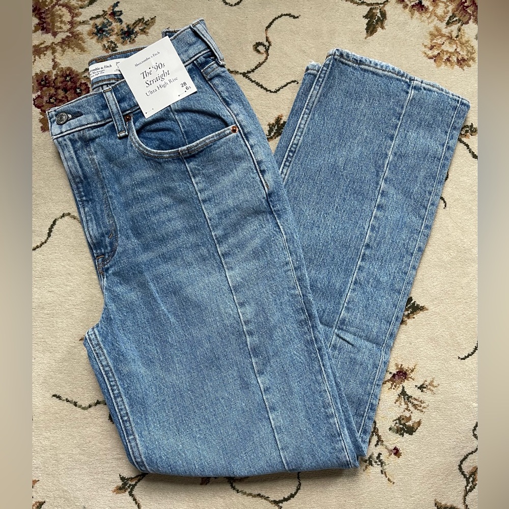 Abercrombie & Fitch 90s Straight Ultra High Rise